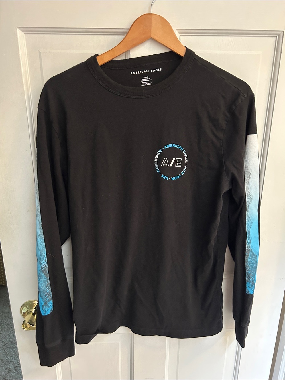 American Eagle Long Sleeve